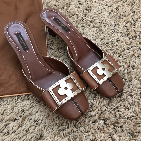 Louis Vuitton Shoes - Louis Vuitton Mules Vintage Mules Kitten New 36